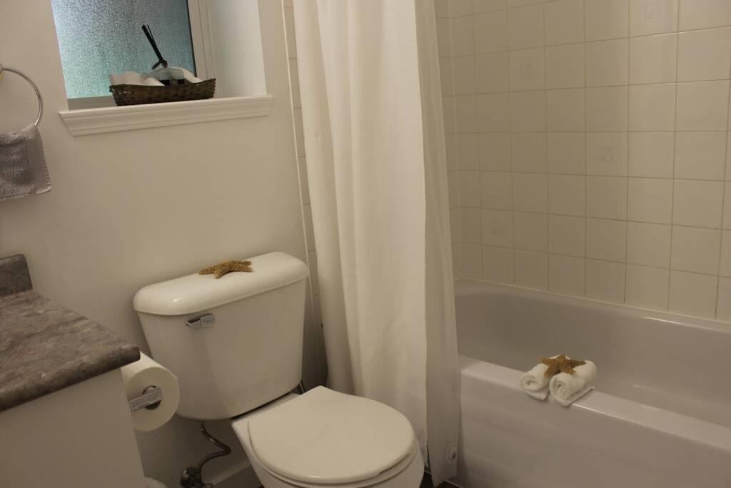Memory Lane Guest Suite Sooke Exterior photo